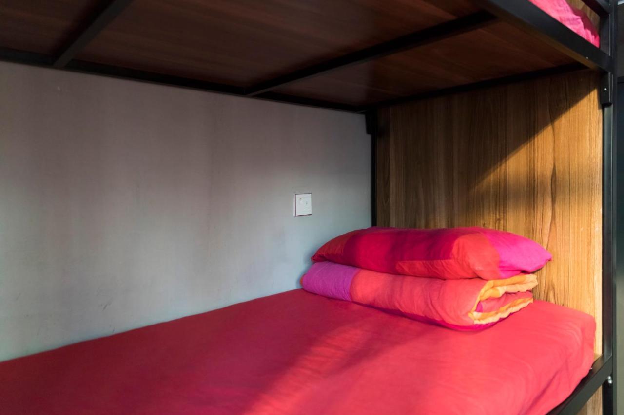 Check Inn Hk Гонконг Номер фото