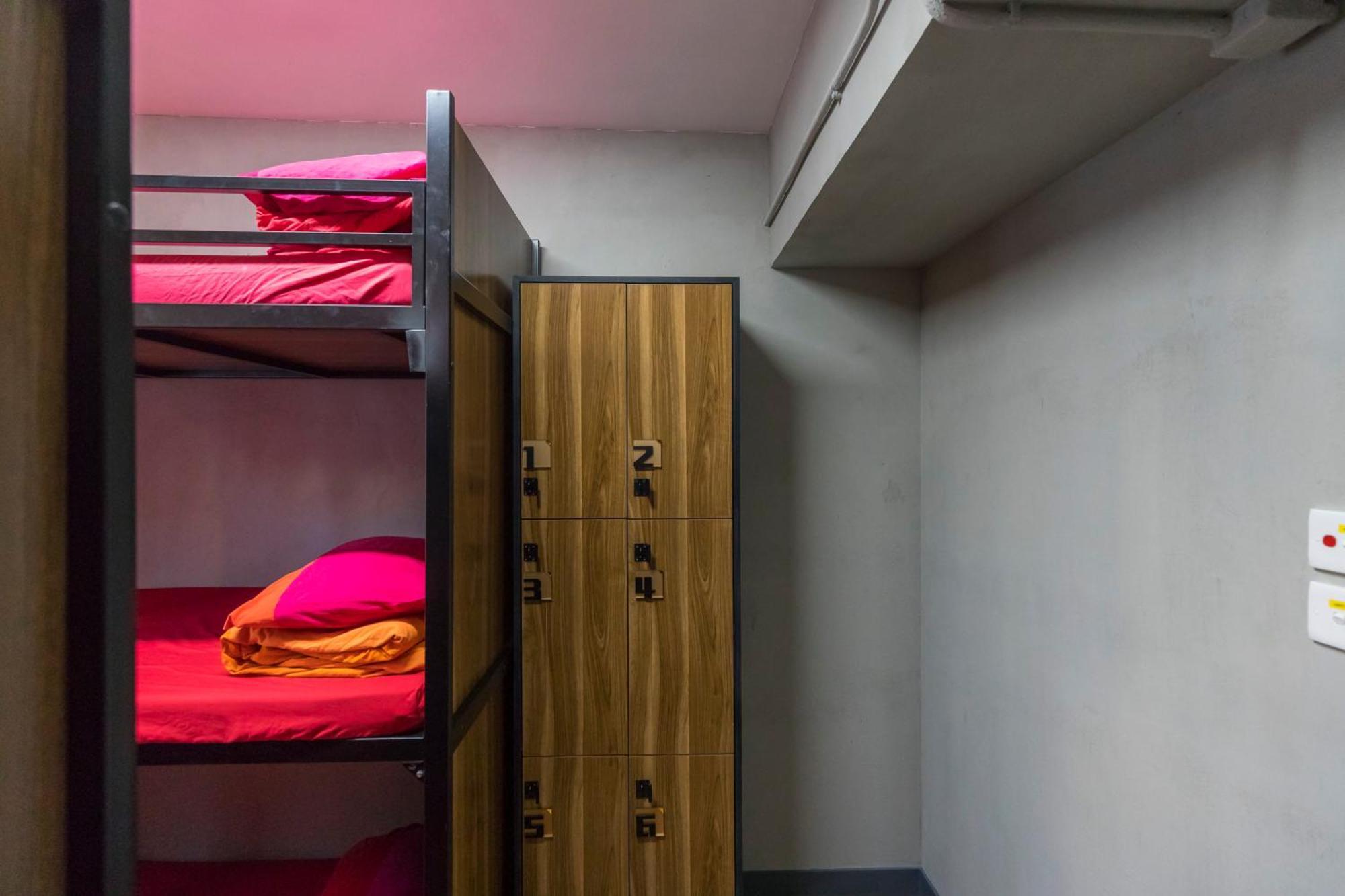 Check Inn Hk Гонконг Номер фото