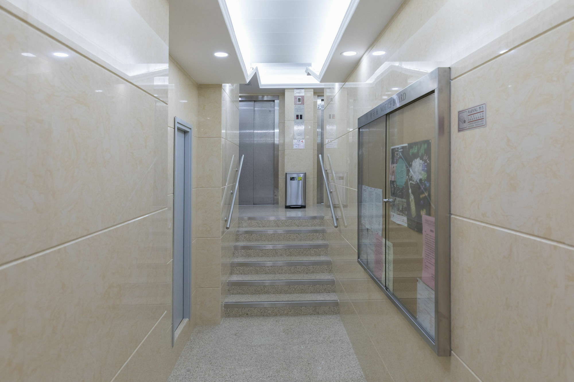 Check Inn Hk Гонконг Экстерьер фото